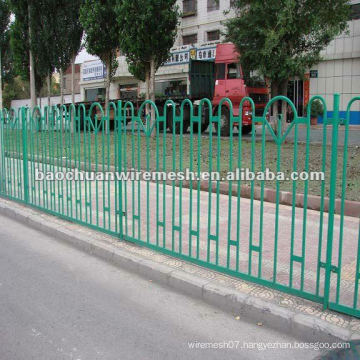 Safe-guarding and barrier of highway wrought iron fence/hog wire mesh fence with competitive price in store()